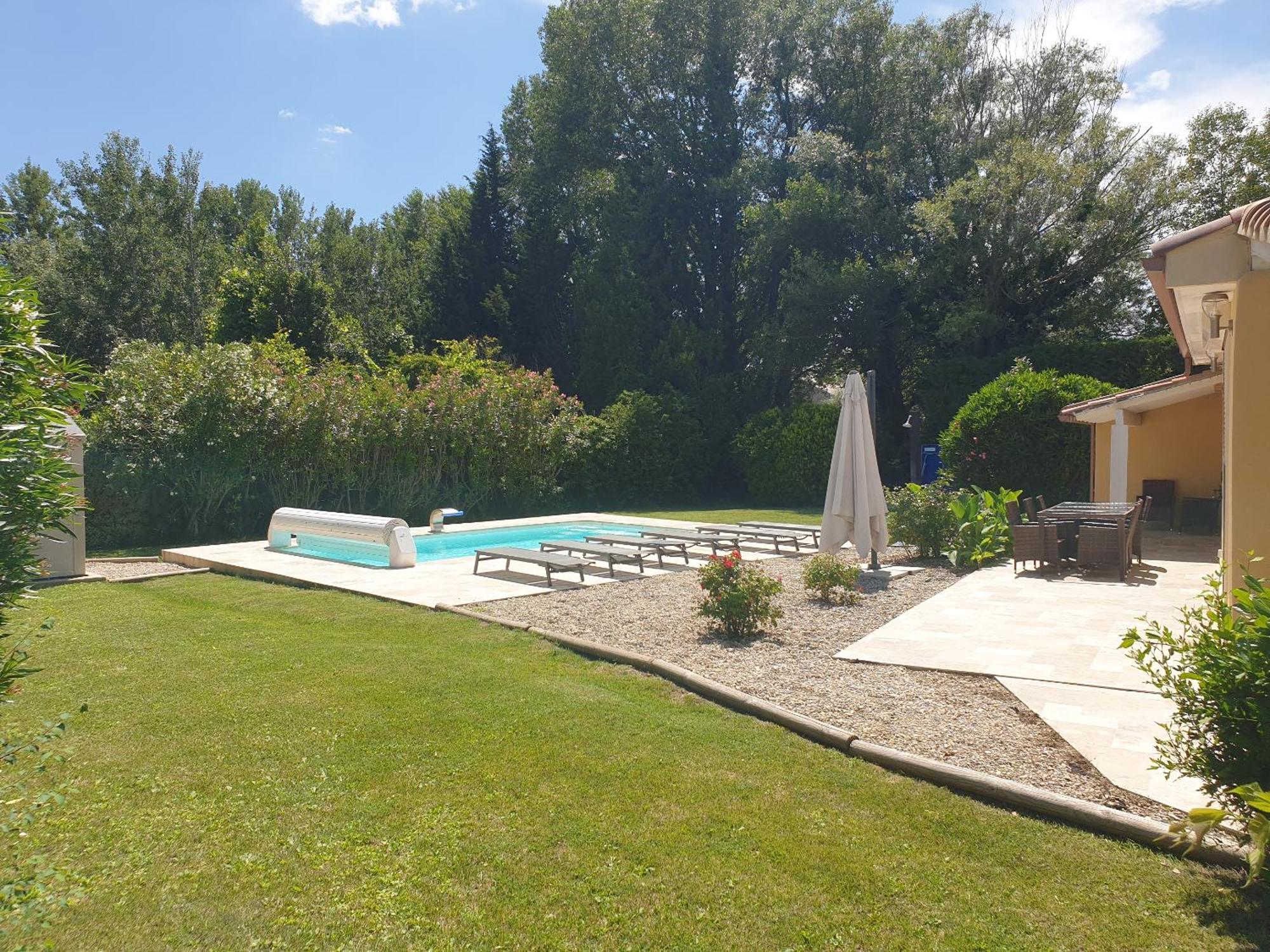 La Villa Provencale ซาริย็องส์ ภายนอก รูปภาพ